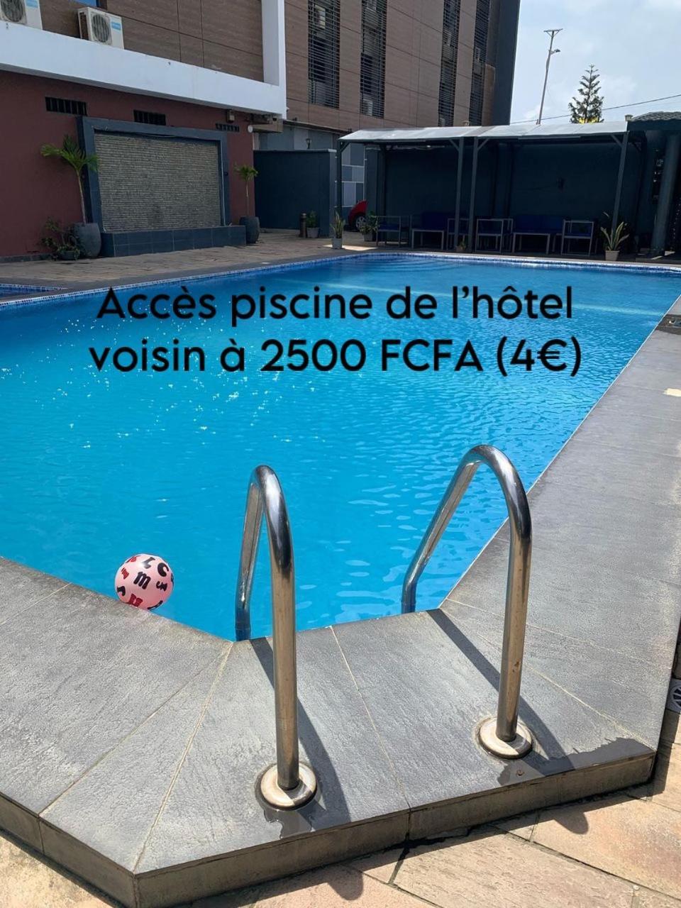 Dodoo Lodge Cotonou Exteriör bild